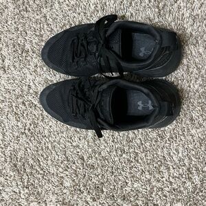 Under Armour Men's Black Athletic Shoes